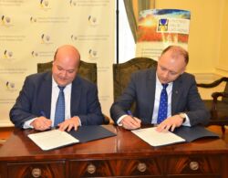 June 8, 2019 - H.E. Ambassador Valeriy Chaly and Vitaliy Dubil from Support Hospitals in Ukraine signed a Memorandum of Understanding and Cooperation between the Embassy of Ukraine in the USA and Support Hospitals in Ukraine. The goal of the partnership is to strengthen cooperation between the humanitarian project and the Embassy to deliver valuable medical equipment to hospitals in Ukraine.